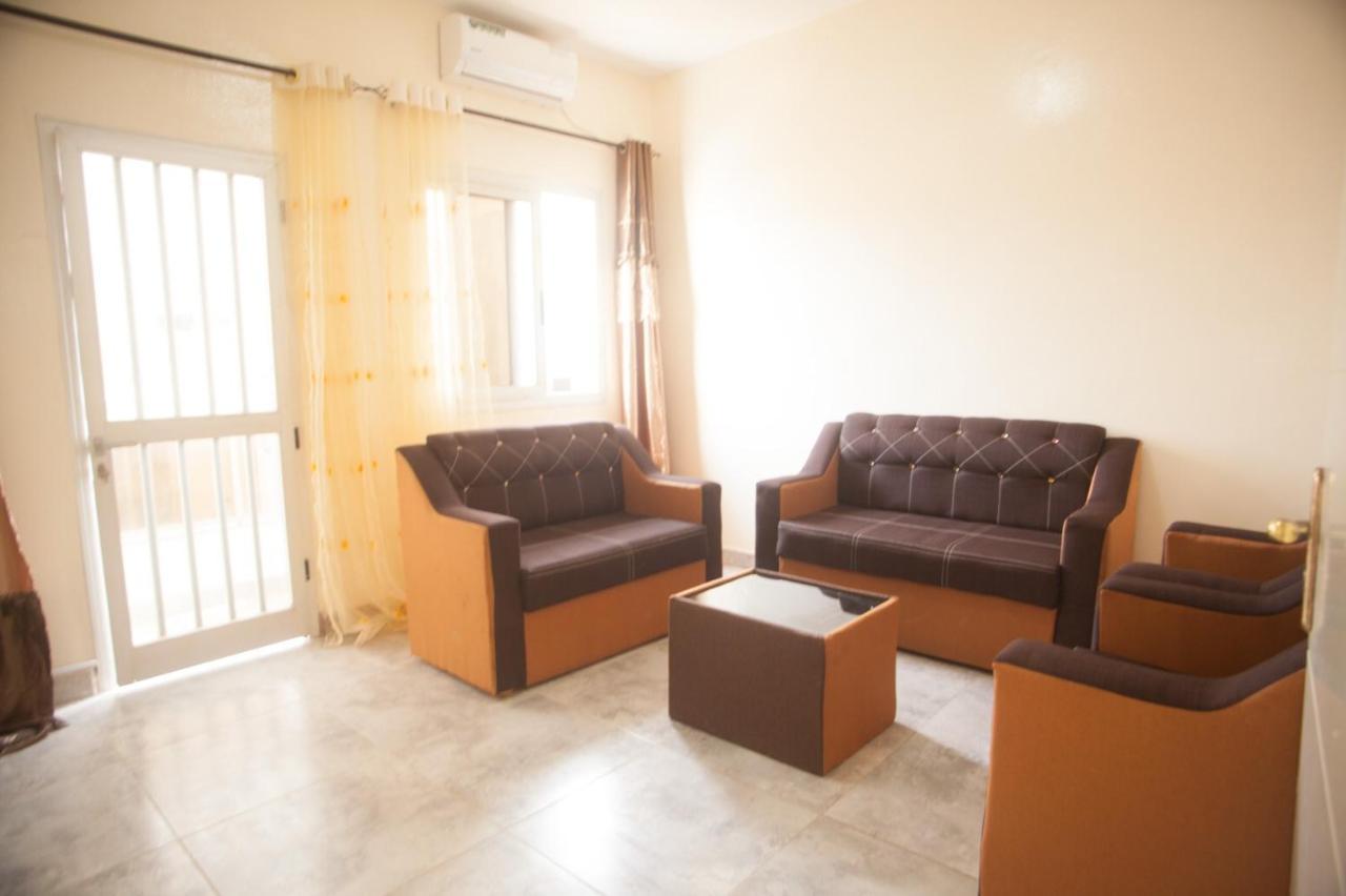 Appartement Entier F3 Climatise Agreable, Spacieux Et Confortable A Gadaye Dakar Esterno foto