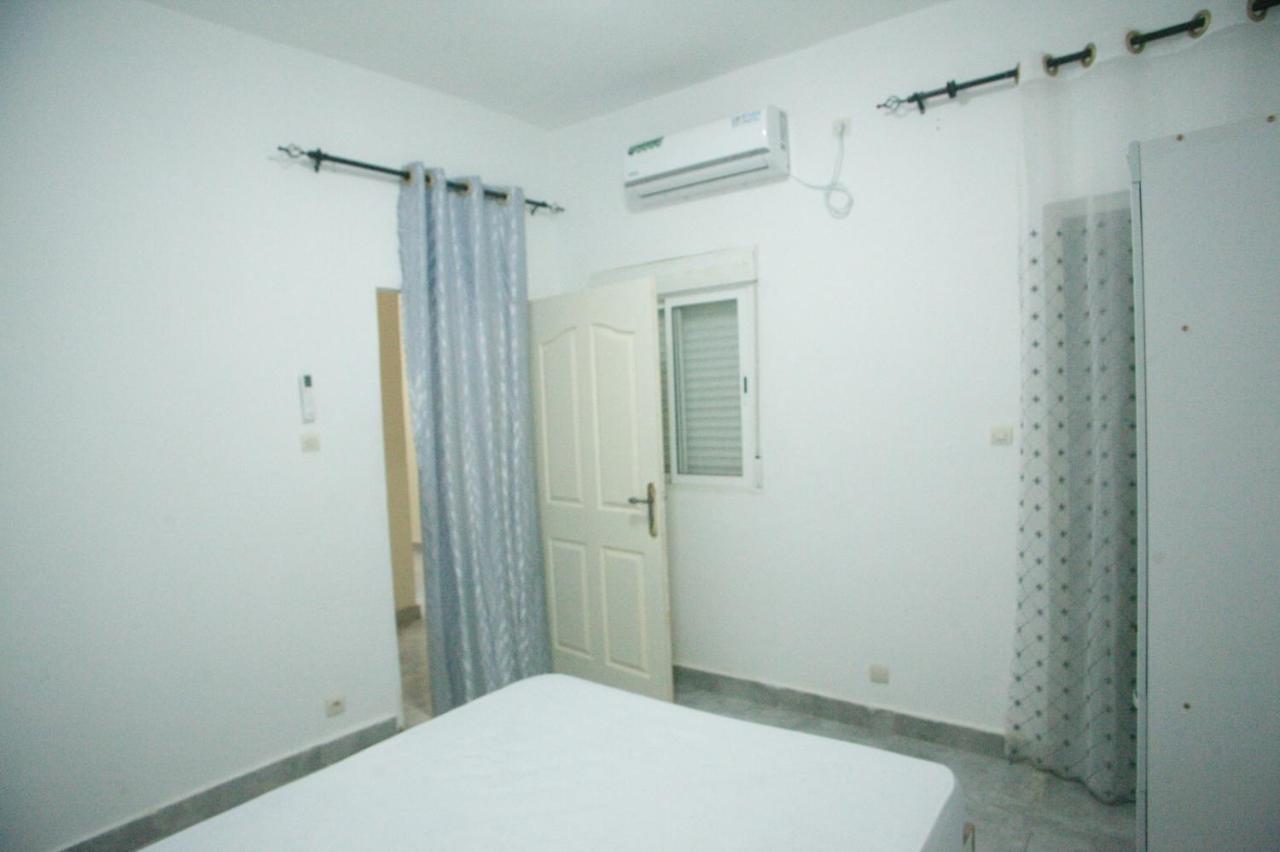 Appartement Entier F3 Climatise Agreable, Spacieux Et Confortable A Gadaye Dakar Esterno foto