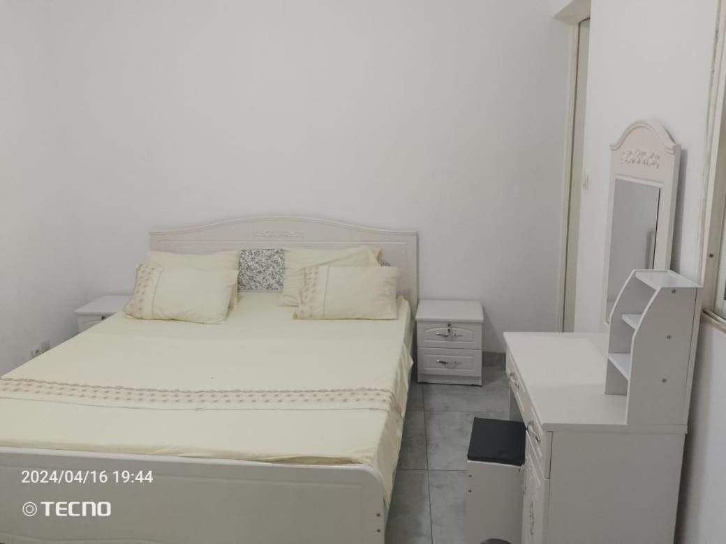 Appartement Entier F3 Climatise Agreable, Spacieux Et Confortable A Gadaye Dakar Esterno foto