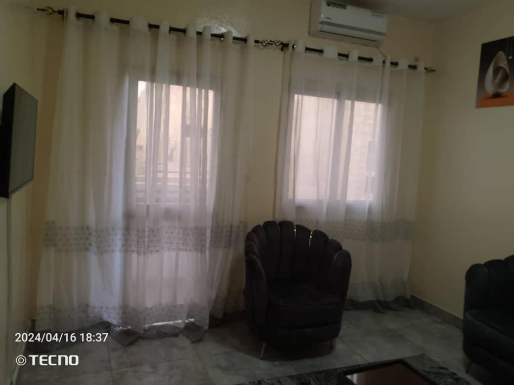 Appartement Entier F3 Climatise Agreable, Spacieux Et Confortable A Gadaye Dakar Esterno foto